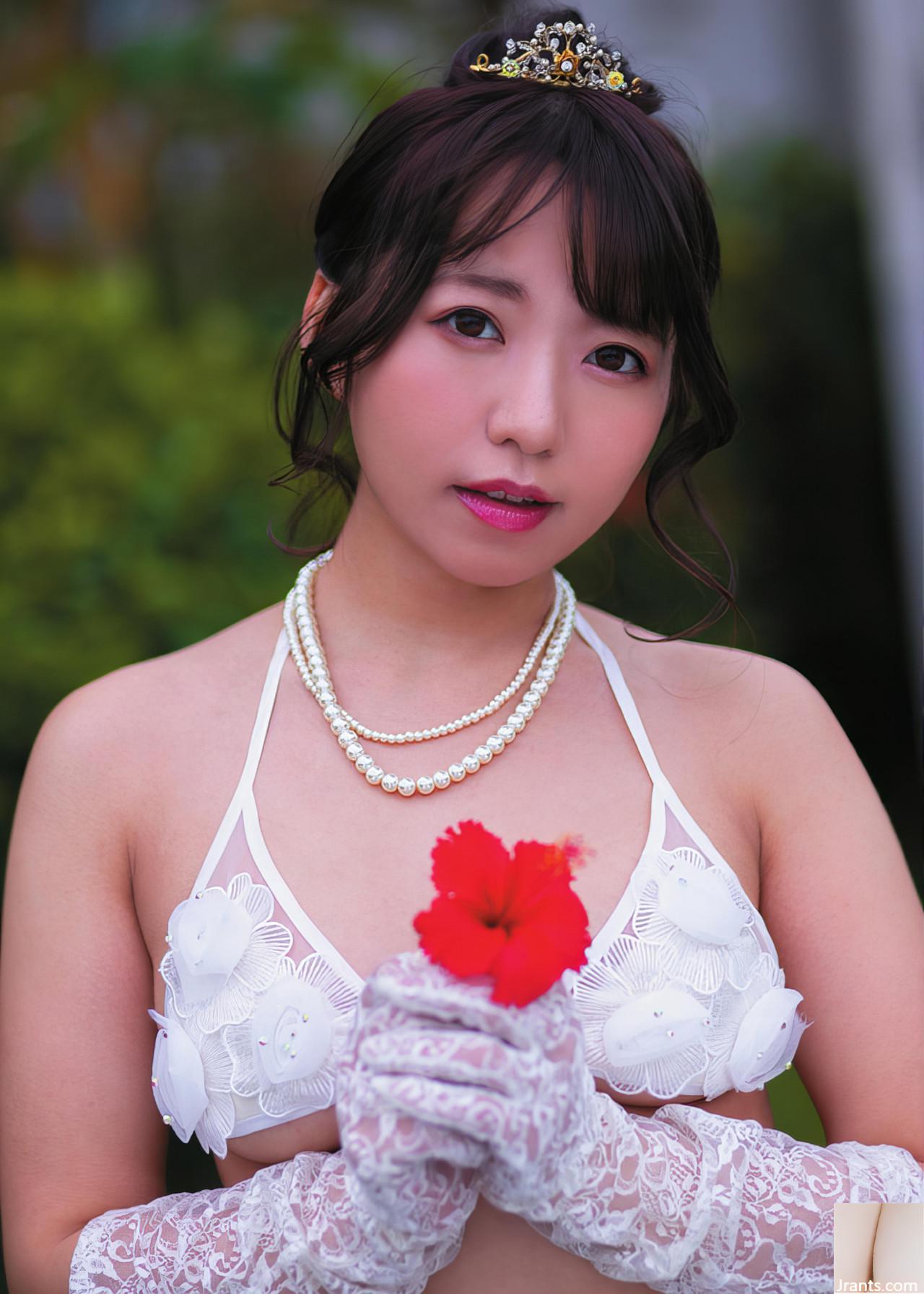 (Kohizuka Miku) Boules de lait blanches et tendres exposées &#8230; l&rsquo;image est super choquante (18p)