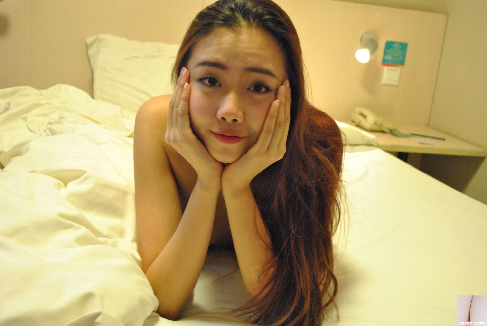 Model Cina Ponyo (Momo) Tubuh manusia set foto pribadi (99p)