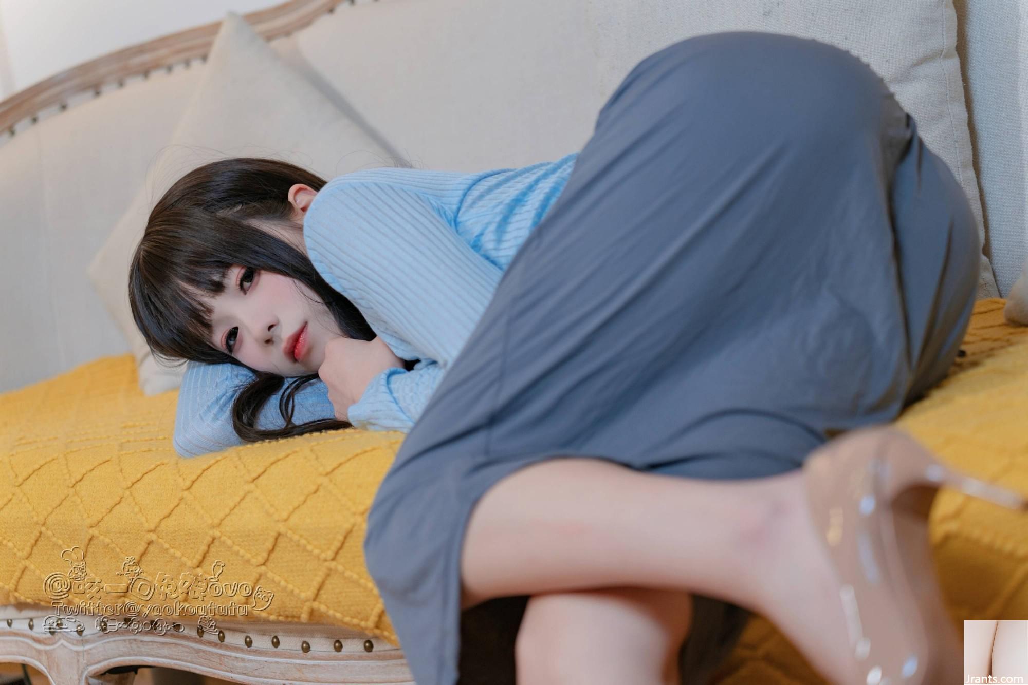 (Koleksi di Internet) Gadis Kesejahteraan menggigit seorang gadis kelinci &#8220;Sister Guitar Sister&#8221; VIP Exclusive (55p)