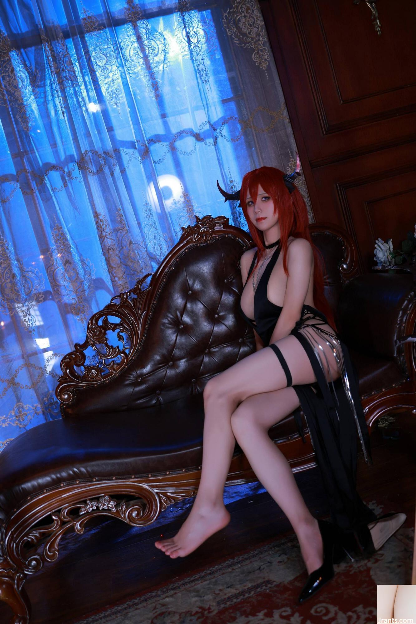 (Online -Kollektion) Sozialmädchen dreimal &#8222;Fantasy -Kleid&#8220; VIP Exclusive (72p)