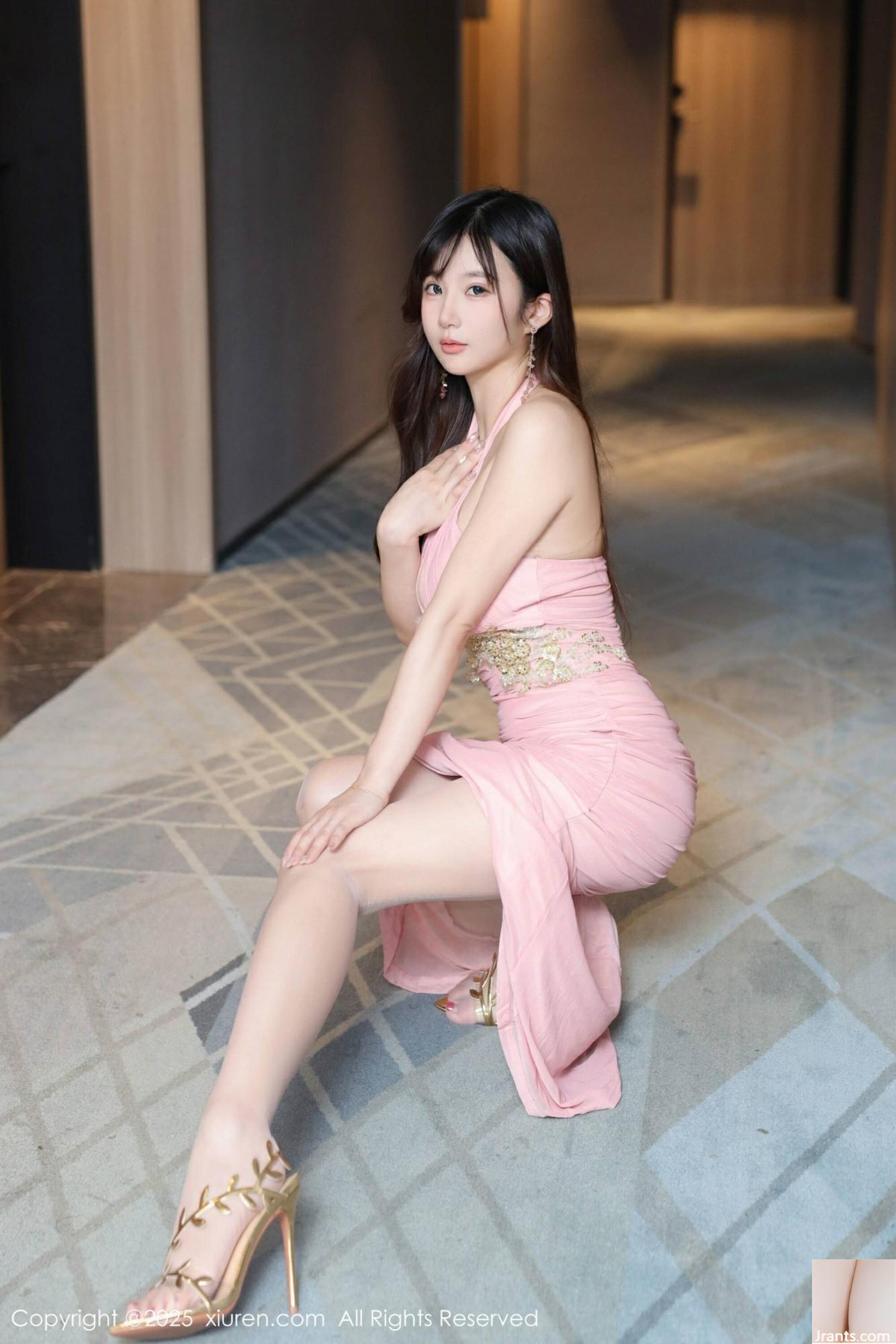 (XiuRen) 2025.09.19 No.10786 Xiao Rou Mu Mi Version complète Photo (63p)