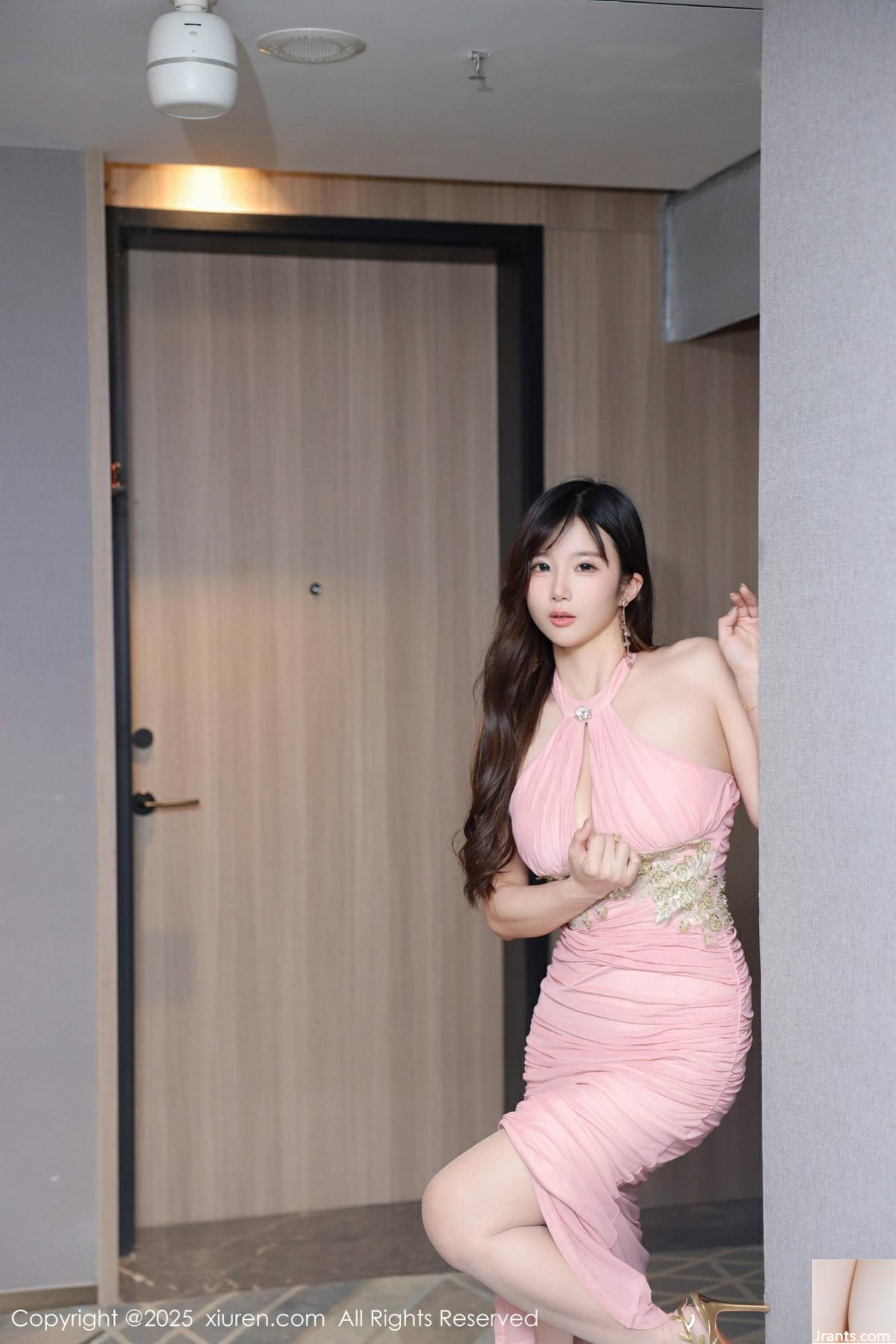 (XiuRen) 2025.09.19 No.10786 Xiao Rou Mu Mi Version complète Photo (63p)