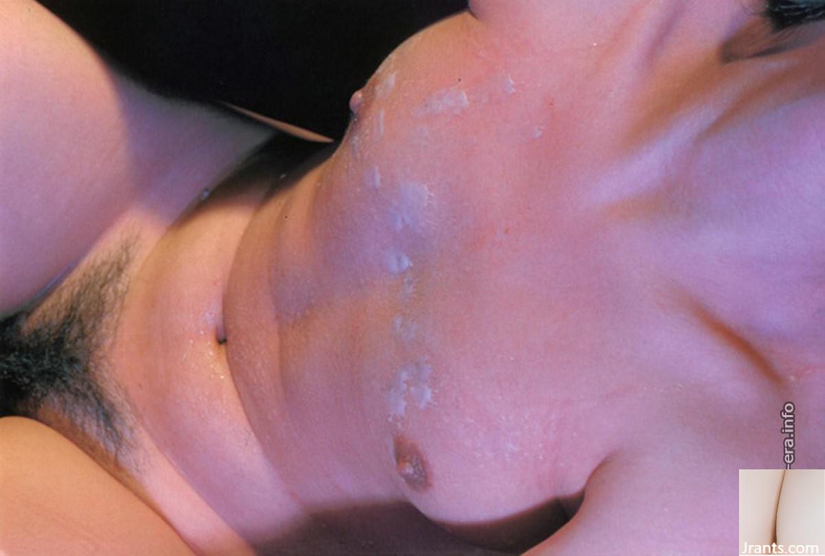 Porn Star in Ura-Books Naboku Komachi (60p)