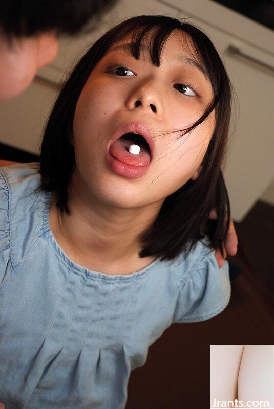 Tsukino Aya: un uomo che è consumato da una persona anormale di Ro-Con, una fronte sbattimento è un gusto voluttuoso lol. È una donna voluttuosa che dipende dal sesso ed è una ragazza. (21p