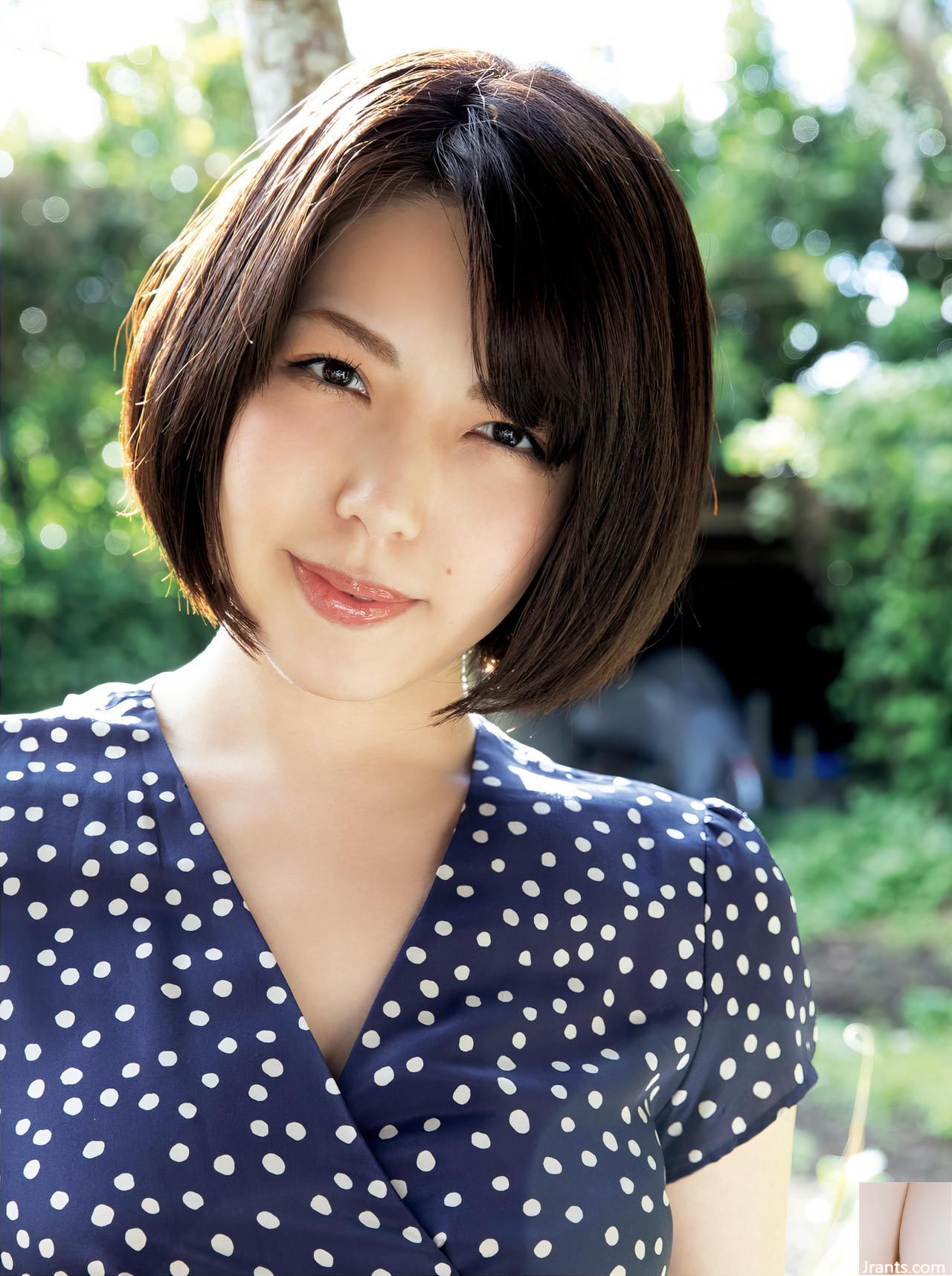 (Riko Nagaoka) Mata menawan membuat orang memukau payudara mereka yang indah dan akan muncul (25p)