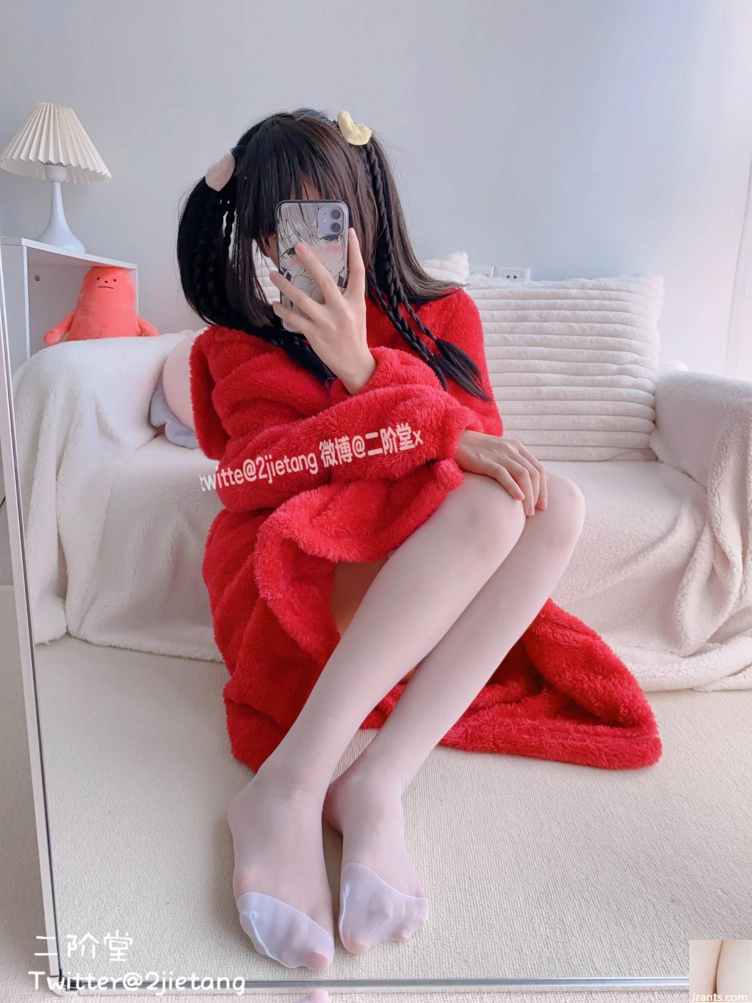 (Koleksi Online) Gadis Kesejahteraan Nikaido &#8220;Red Bear Clothes&#8221; VIP Exclusive (135p)