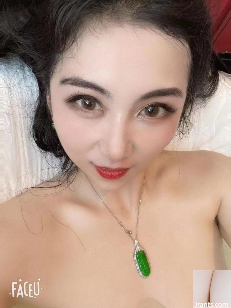 Partagez la photo d&rsquo;une beauté capricieuse! (12p)