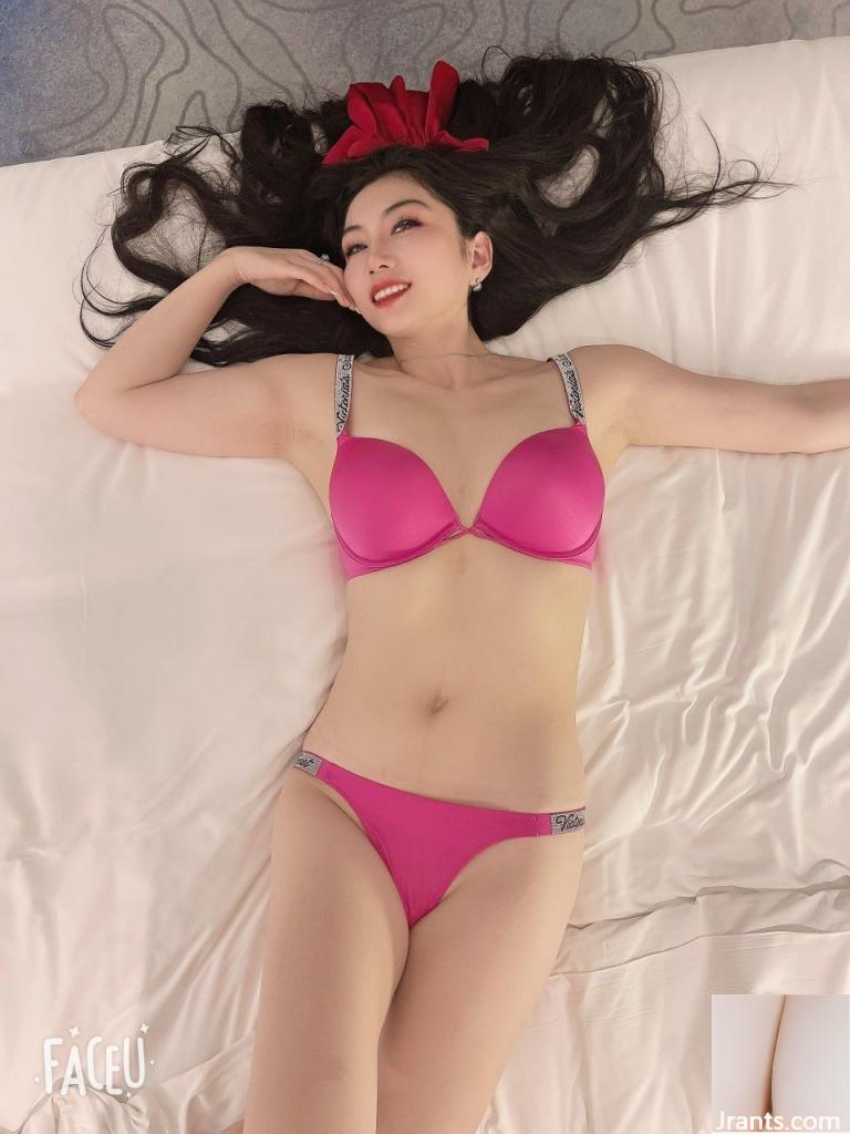 Partagez la photo d&rsquo;une beauté capricieuse! (12p)