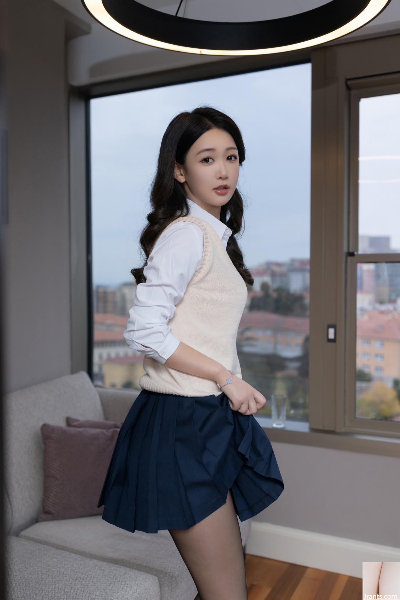 Tang Anqi Student Photo (83p)