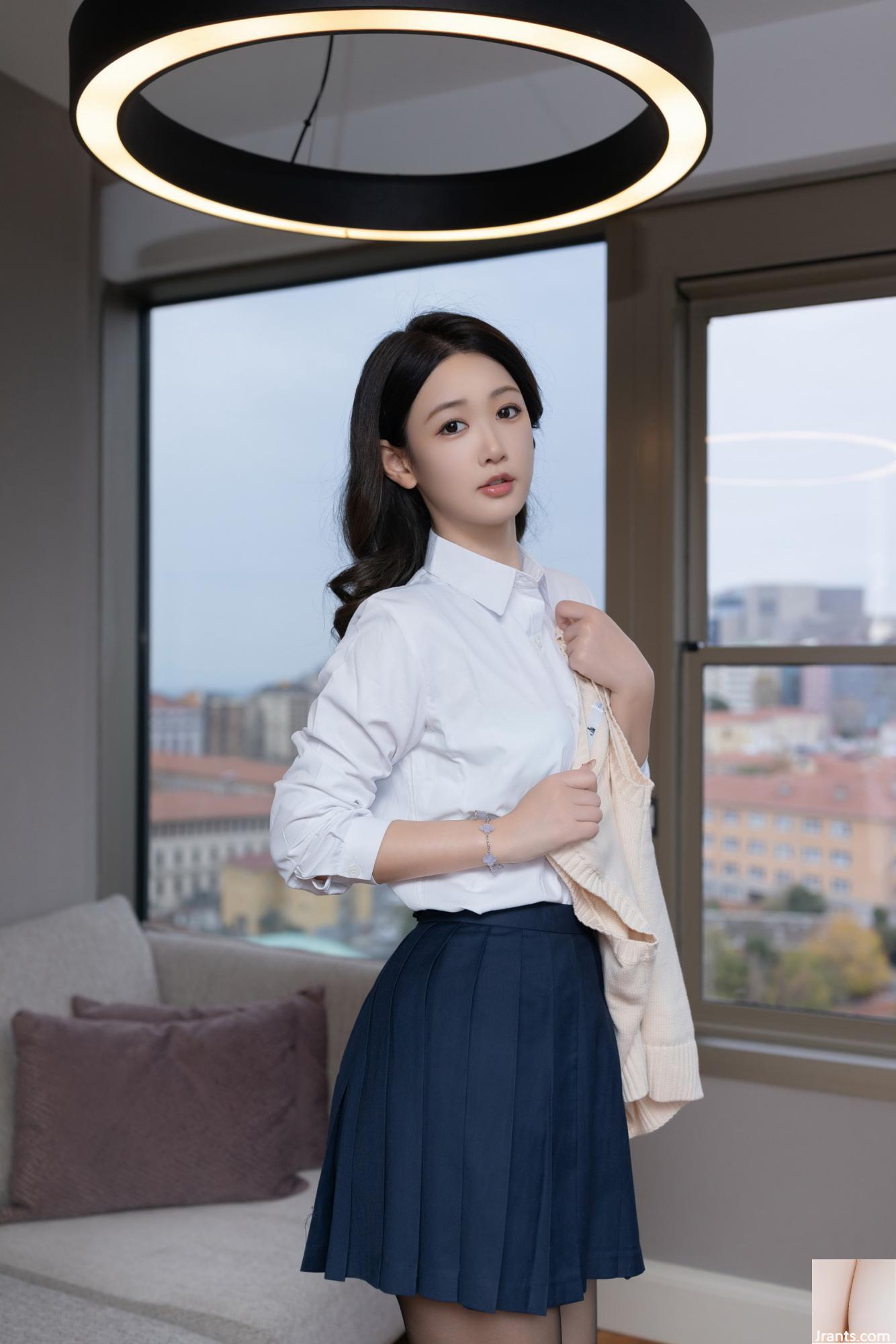 Tang Anqi Student Photo (83p)