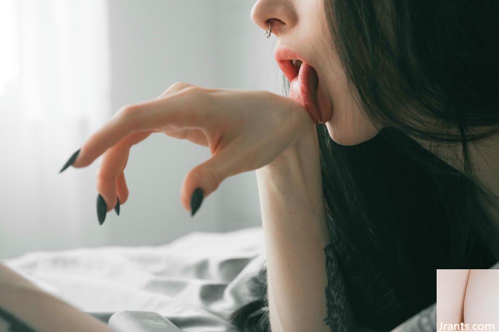 (Suicide Girls) 12 juillet 2025 &#8211; Janecherry &#8211; Whisper of Seduction (58p)