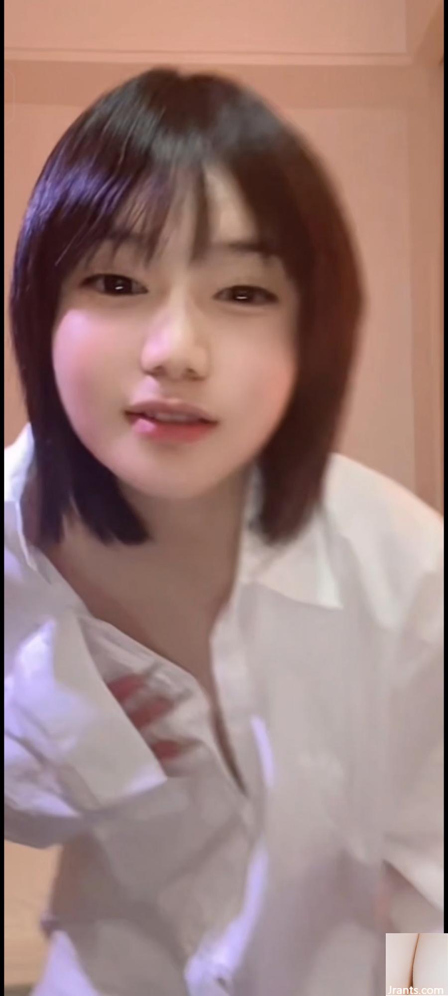 Revesons sexy Live Broadcaster (32p)
