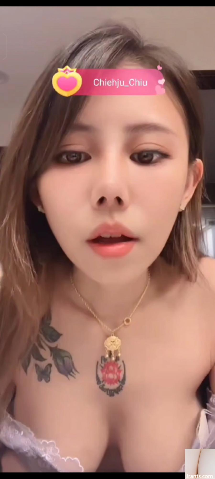 Revesons sexy Live Broadcaster (32p)