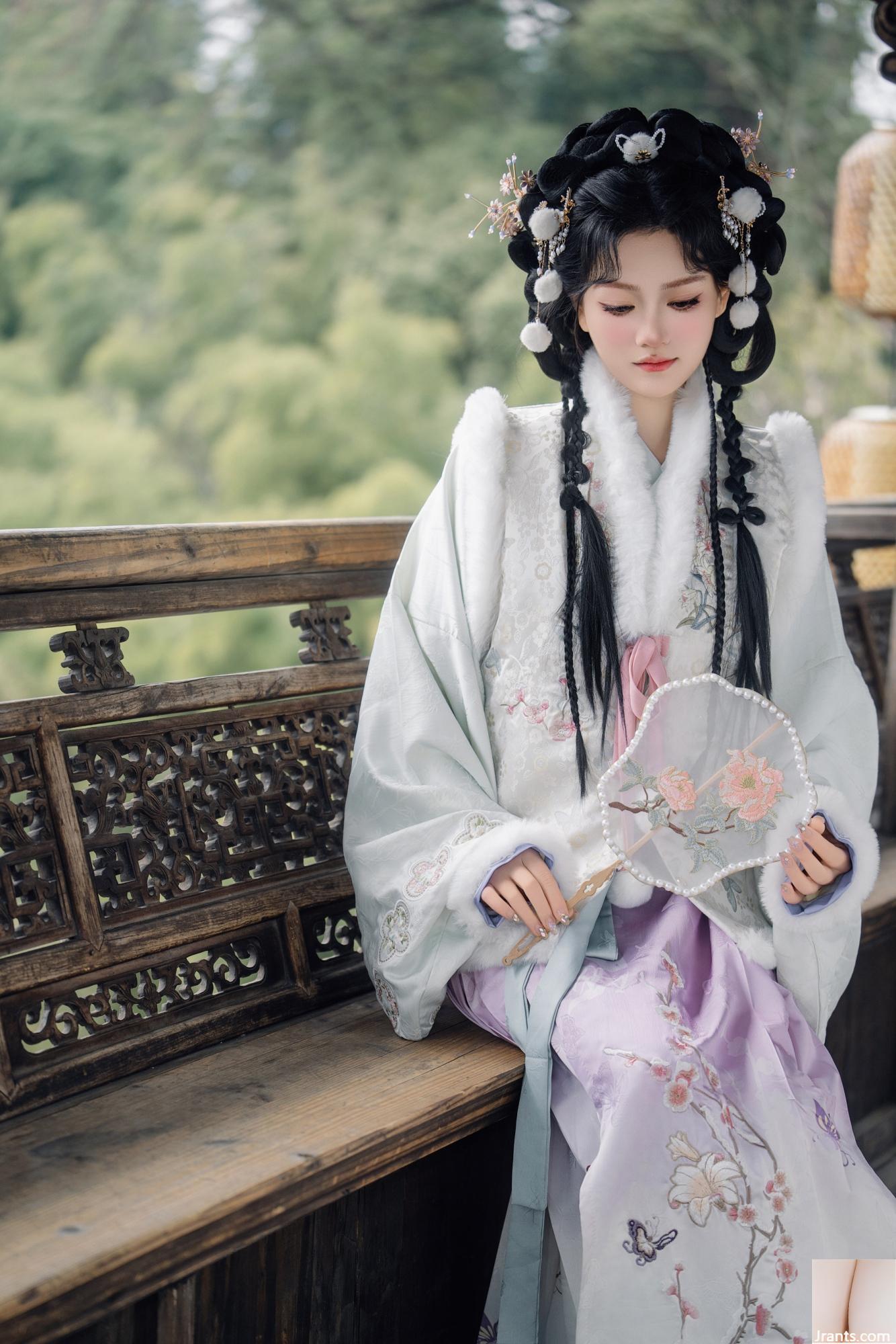 Far Mountain Qiao Xiaochen (26p