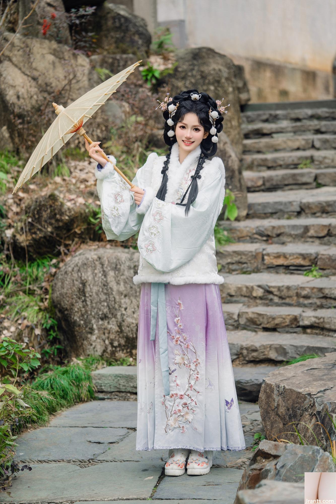 Far Mountain Qiao Xiaochen (26p