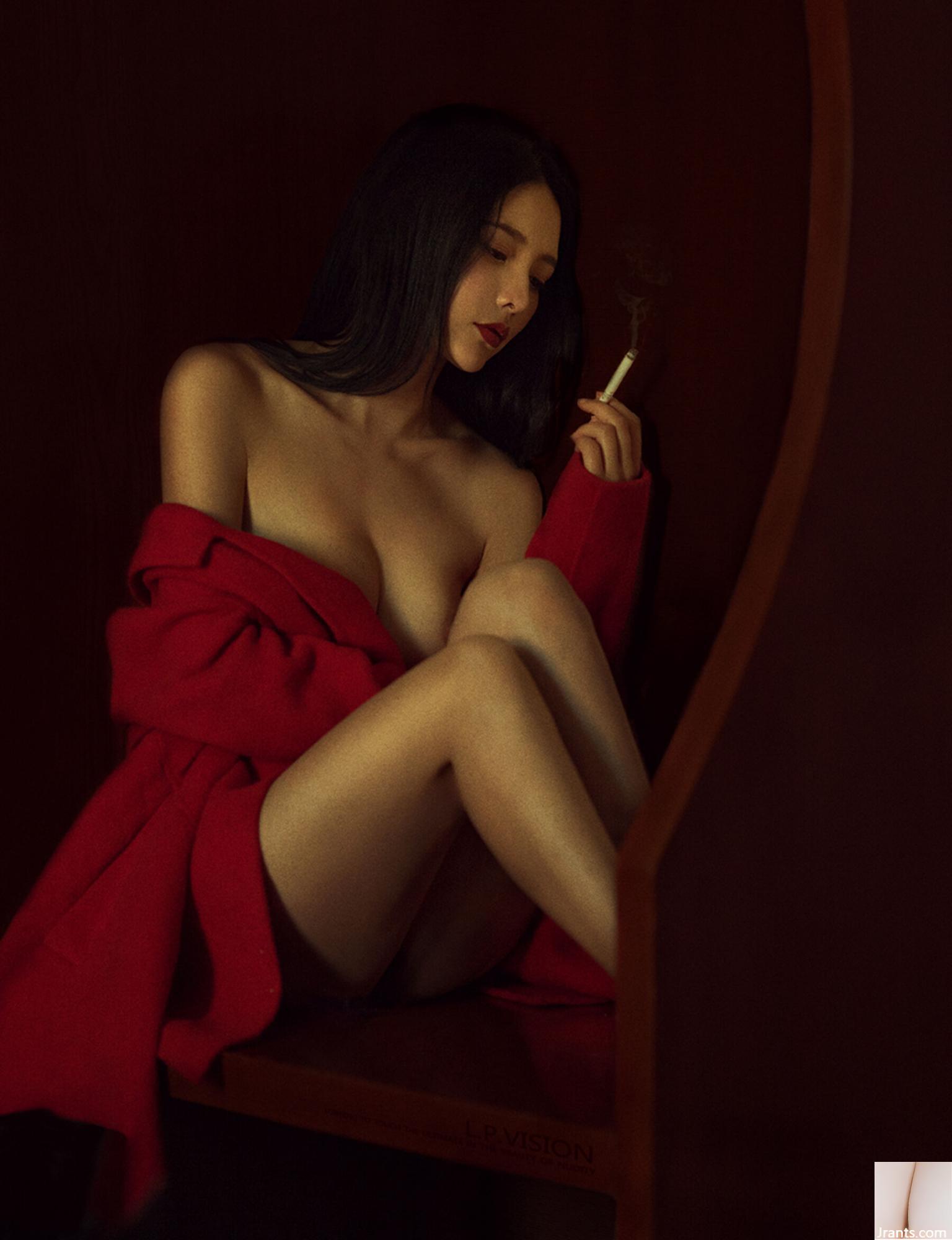 Crowdfunding Girl Series No.06 (28p)