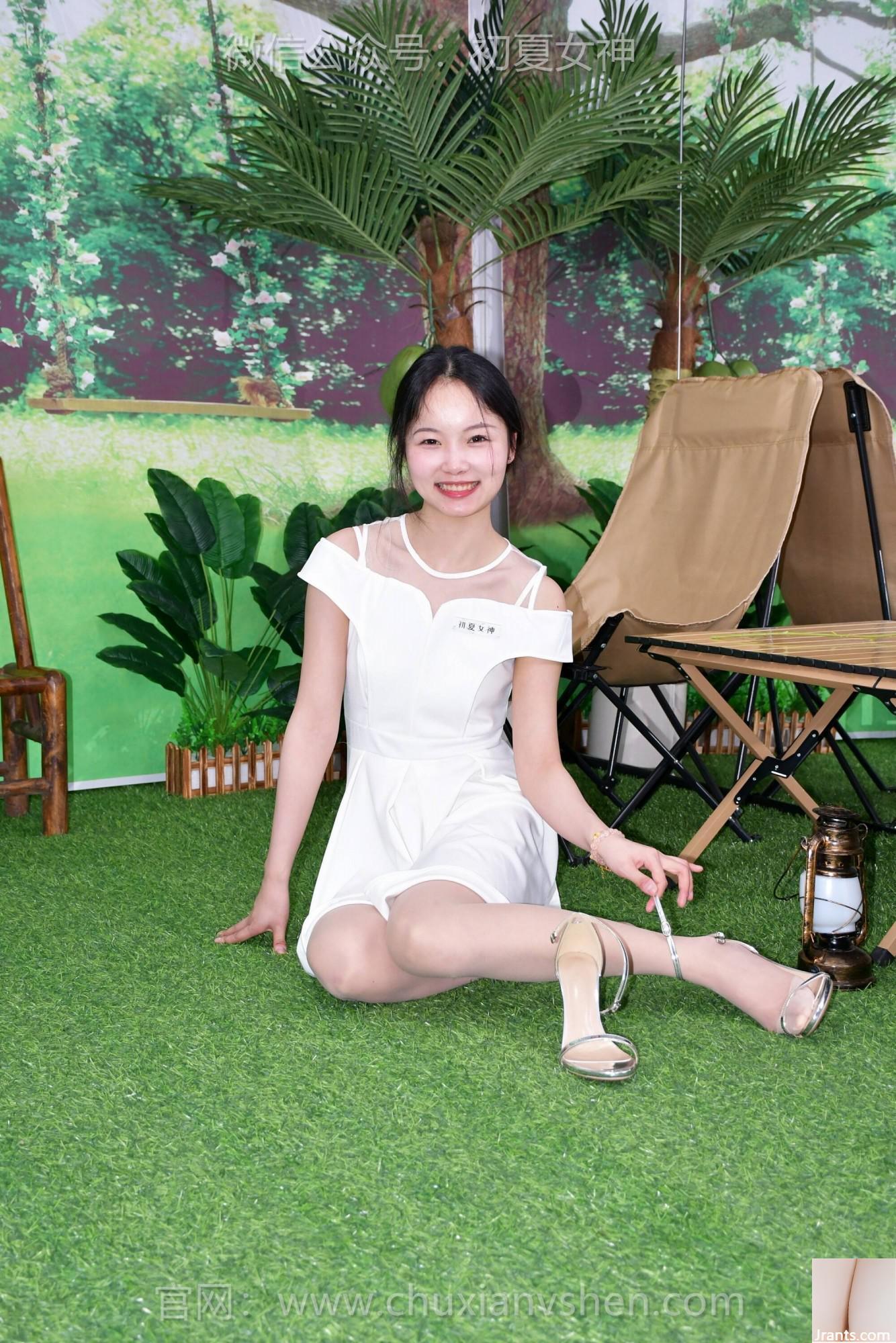 (Schöne Beine online sammeln) Frühsommergöttin Yunyun A Rose (100p)